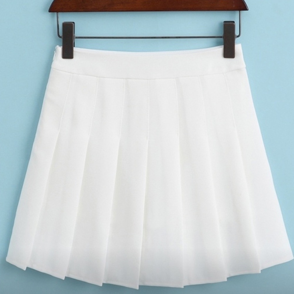 Pleaded skirt